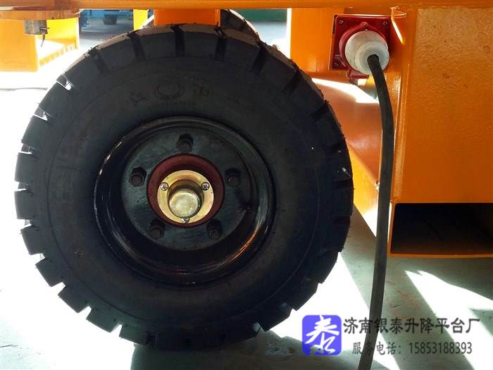 剪叉式升降平臺(tái)工作原理圖解