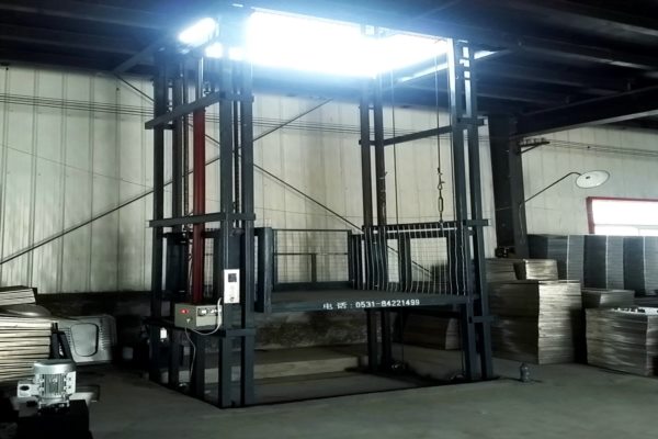 液壓升降貨梯安裝步驟視頻教程助力您快速安裝